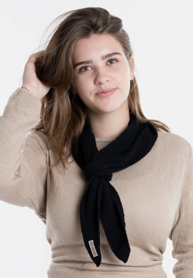 KNIT FACTORY | Yuna mini driehoek sjaal Black - Afbeelding 2