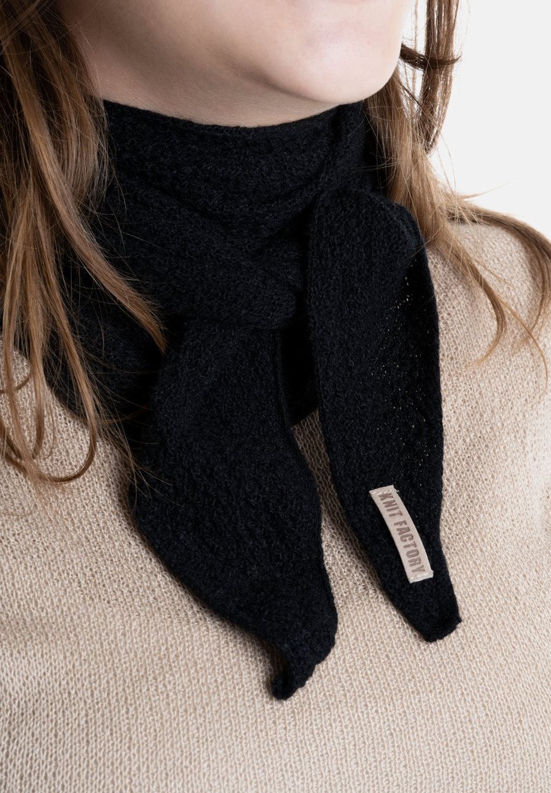 KNIT FACTORY | Yuna mini driehoek sjaal Black - Afbeelding 3